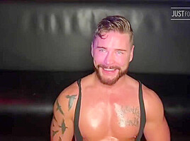 Josh Moore – Huge 40 Load Bukkake