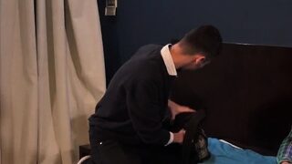 Latin gaydaddy fucks skinny Latino twink